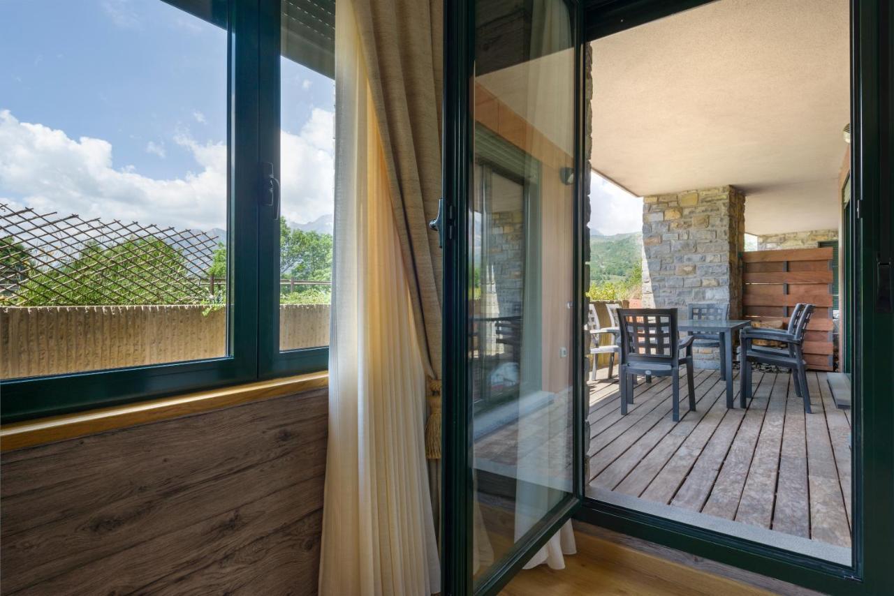 Pena Sabocos II Apartamento Turistico Panticosa Eksteriør bilde